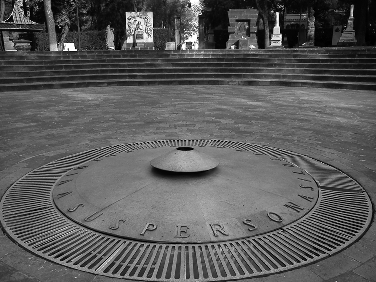 ¿Flama eterna? (Foto: jorgalbrtotranseunte.wordpress.com)