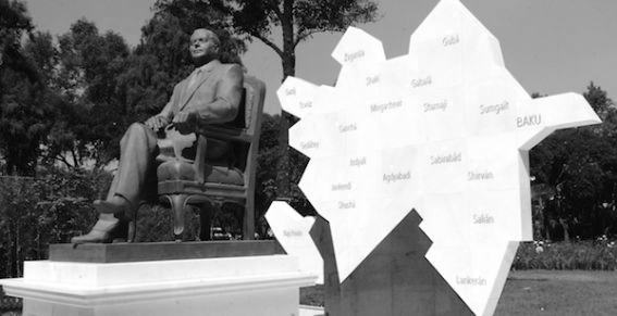 Heydar Aliyev en Polanco. (Foto: Nicolás Corte.)