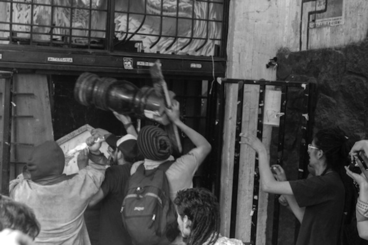 Disputa por el espacio común. (Foto: Saúl López, cuartoscuro.com)