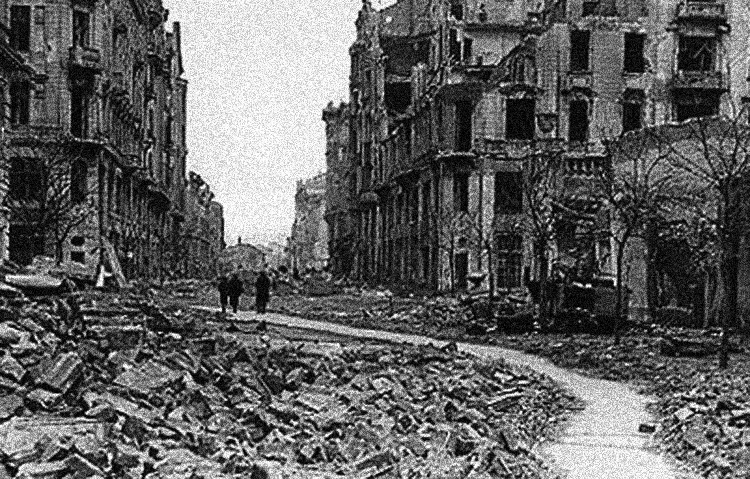 Varsovia al final de la segunda guerra mundial.